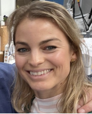 Clínica de Heridas Elena Schröder Vilar en Kabul: cooperación sanitaria, memoria y cuidado de heridas